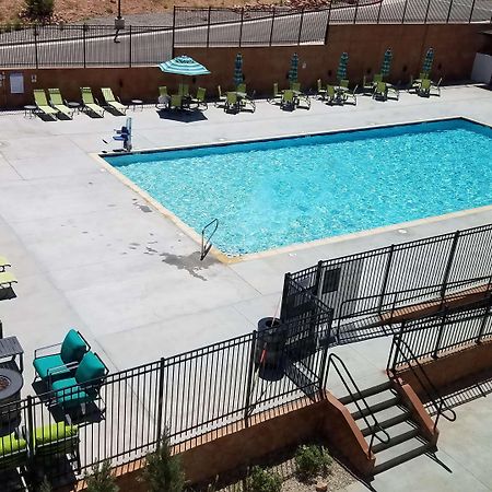 Hotel Wingate By Wyndham Moab Esterno foto