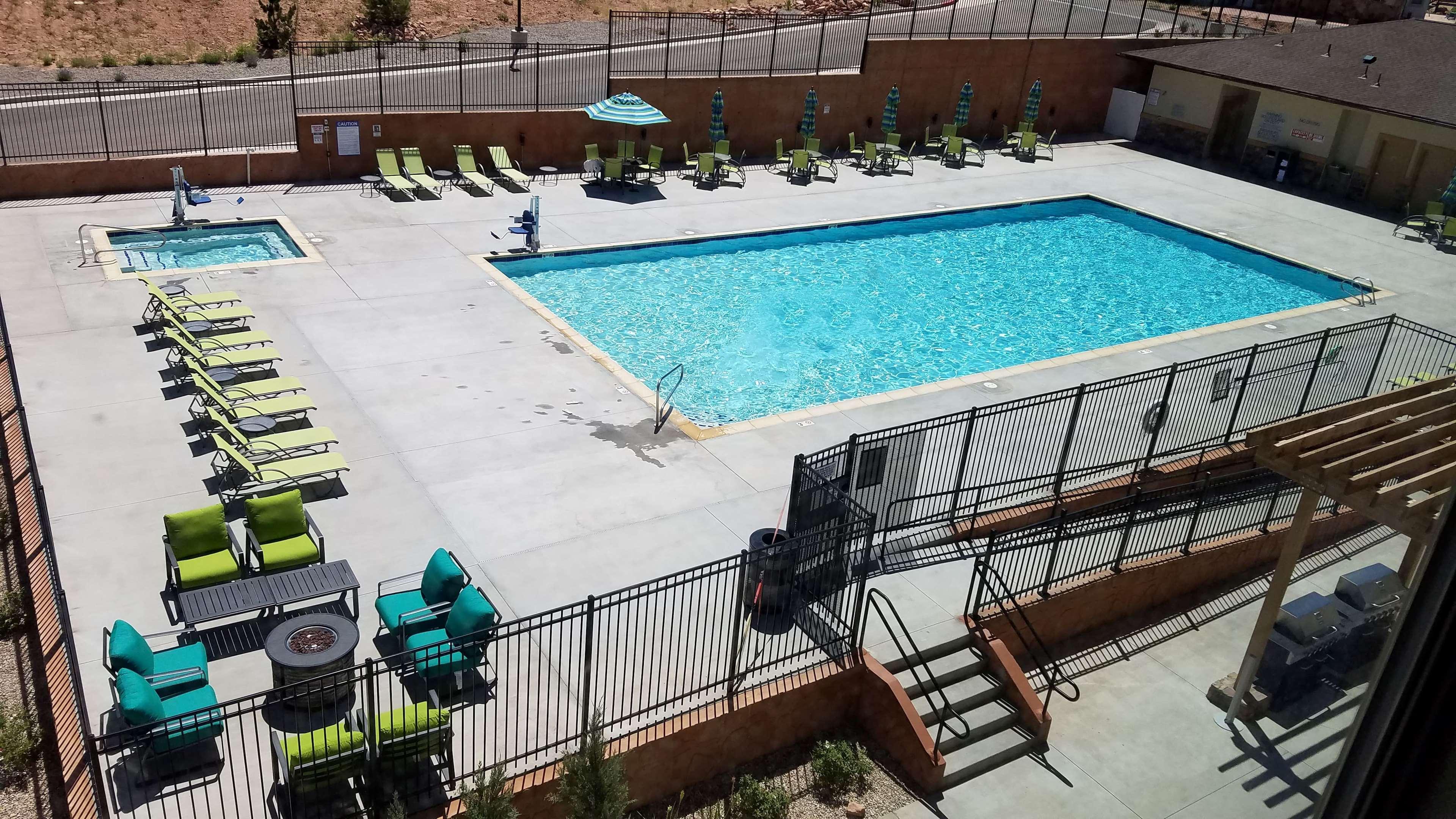 Hotel Wingate By Wyndham Moab Esterno foto