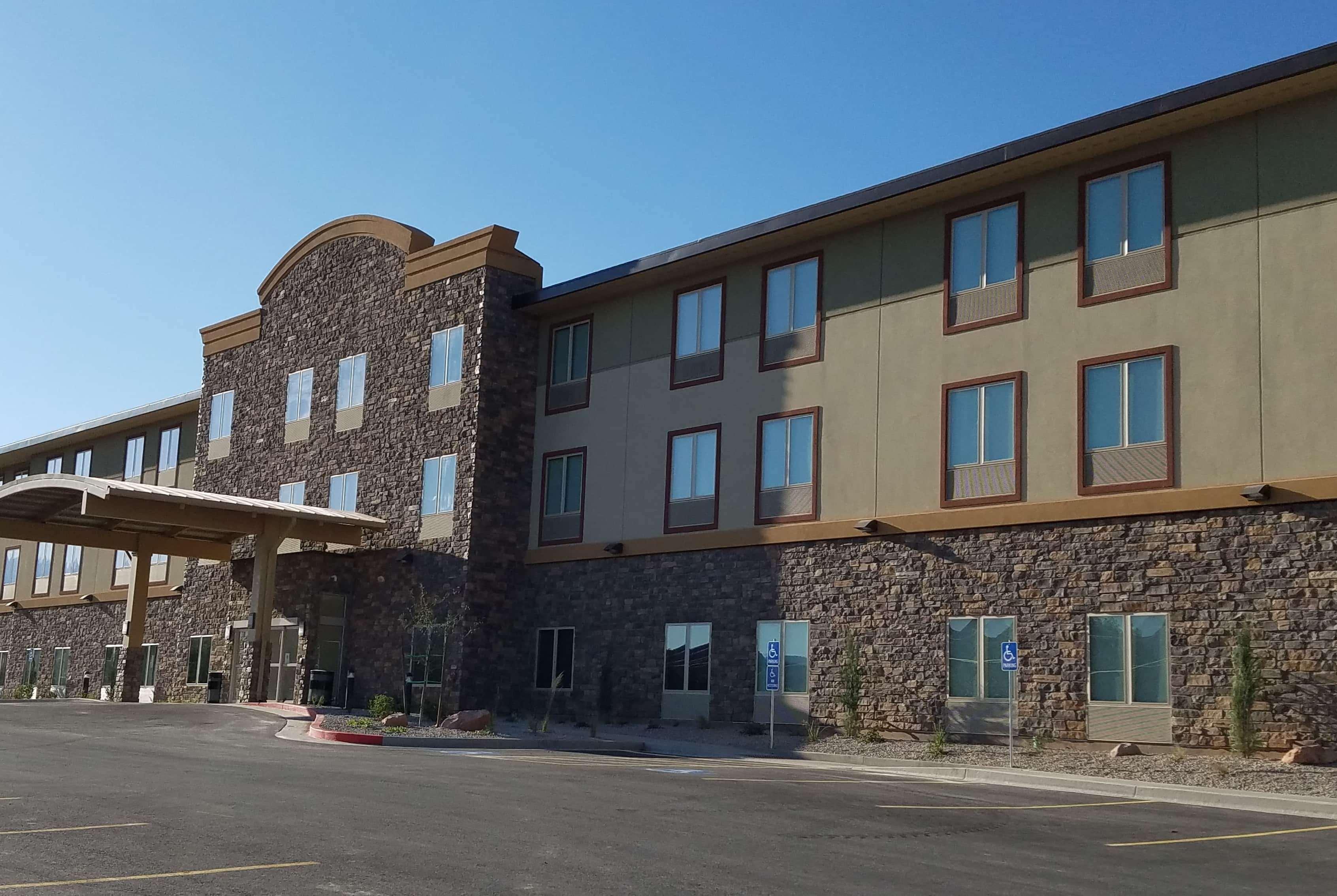 Hotel Wingate By Wyndham Moab Esterno foto